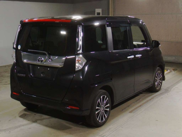 TOYOTA ROOMY 2021