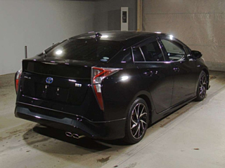 TOYOTA PRIUS 2016