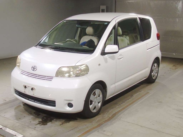 TOYOTA PORTE 2008