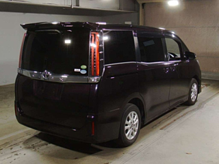 TOYOTA NOAH 2019