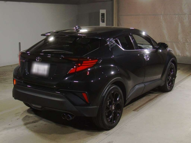 TOYOTA C-HR 2021