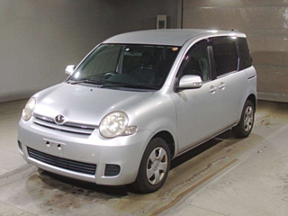 TOYOTA SIENTA 2010
