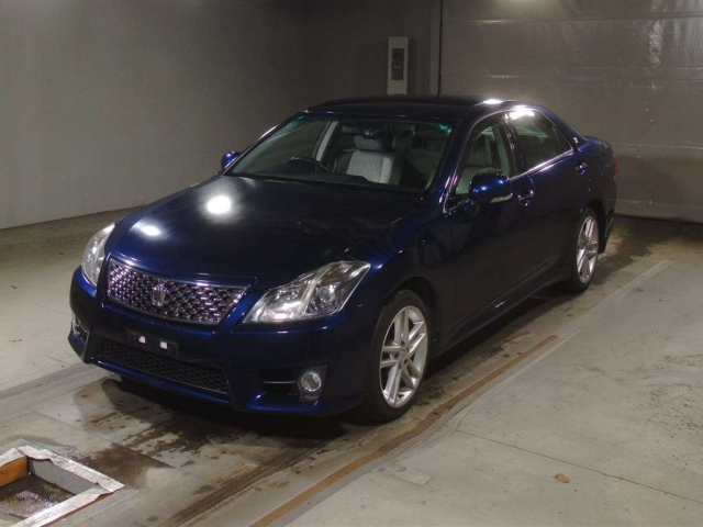 TOYOTA CROWN 2010