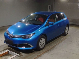TOYOTA AURIS 2016