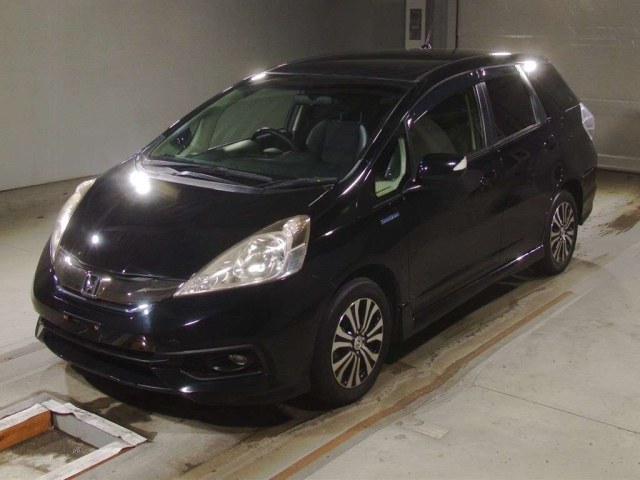 HONDA FIT SHUTTLE 2014