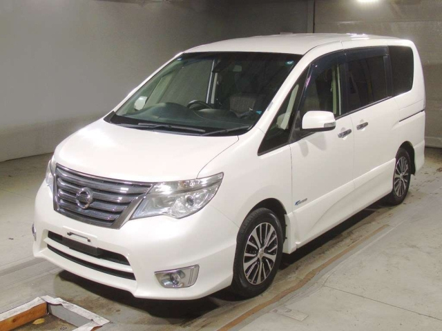 NISSAN SERENA 2015