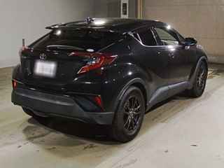 TOYOTA C-HR 2019