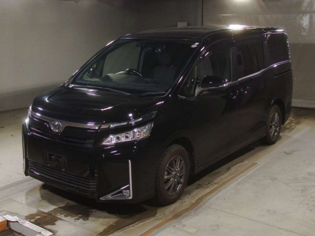 TOYOTA VOXY 2019