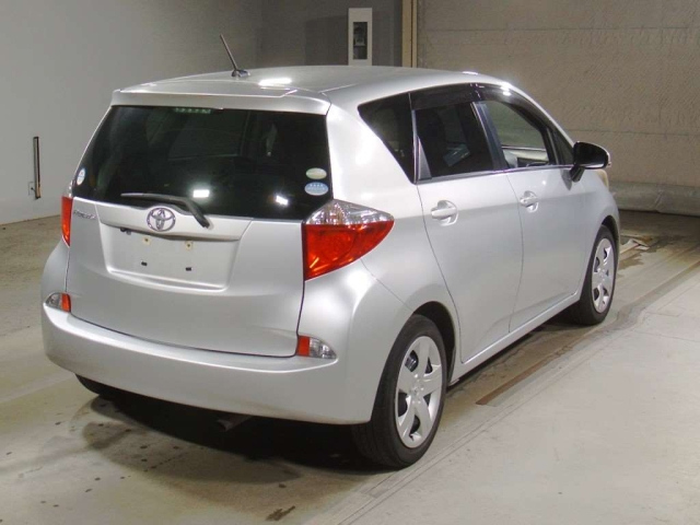 TOYOTA RACTIS 2012