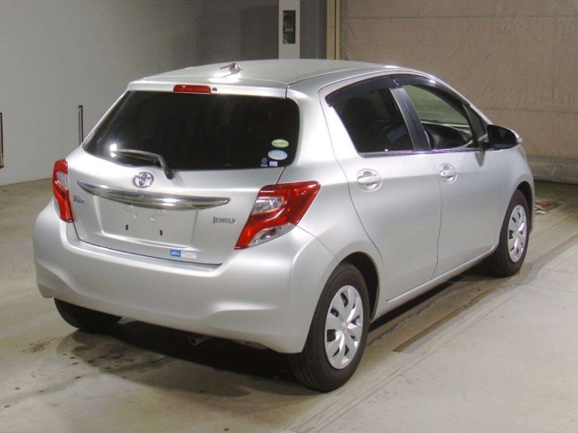 TOYOTA VITZ 2014