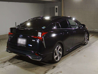 TOYOTA PRIUS 2019