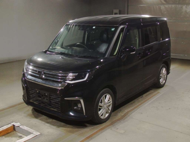 MITSUBISHI DELICA D2 2023