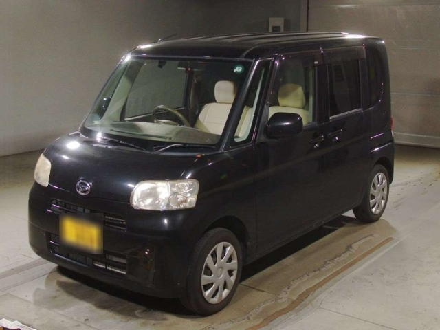 DAIHATSU TANTO 2010