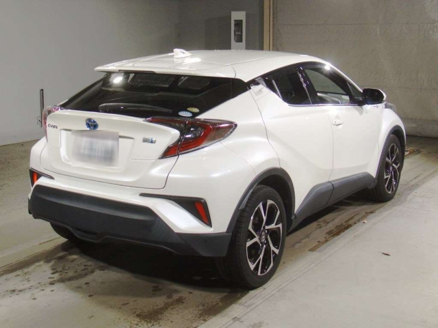 TOYOTA C-HR 2017