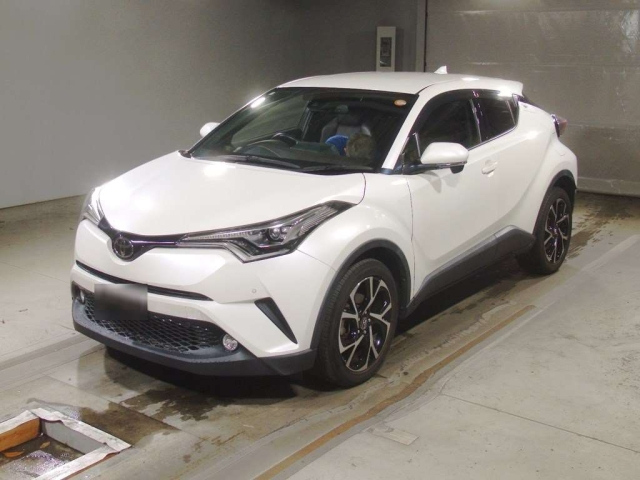 TOYOTA C-HR 2017