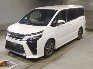TOYOTA VOXY 2017