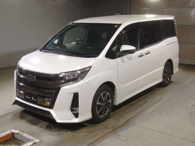 TOYOTA NOAH 2019