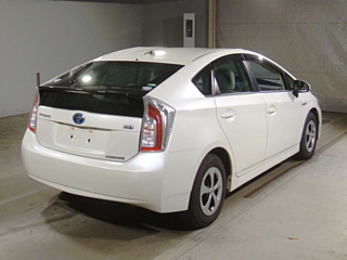TOYOTA PRIUS 2014
