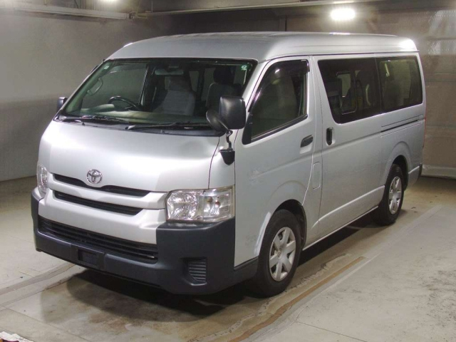 TOYOTA HIACE 2014