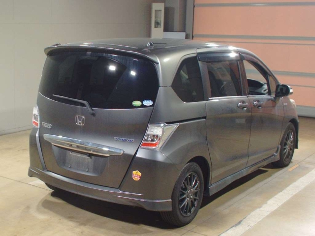 HONDA FREED 2012