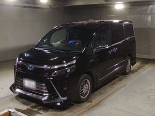 TOYOTA VOXY 2018