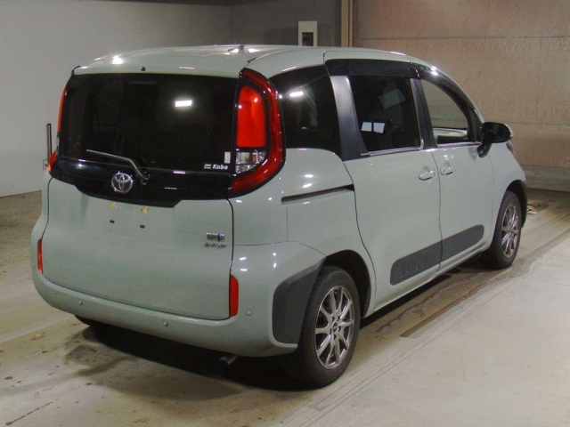 TOYOTA SIENTA 2023