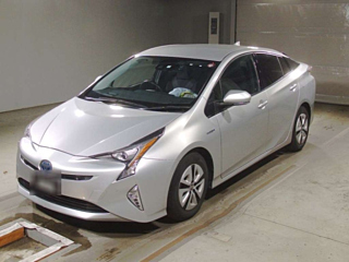 TOYOTA PRIUS 2016
