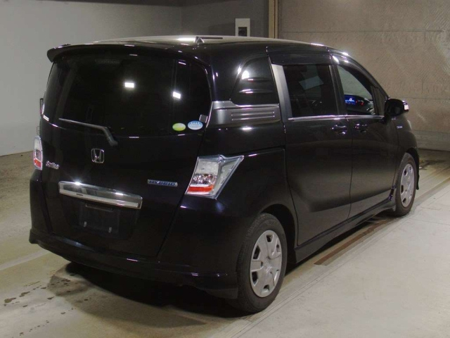 HONDA FREED 2012