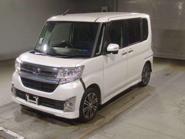 DAIHATSU TANTO 2014