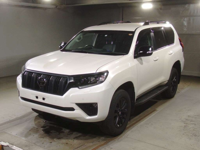 TOYOTA LAND CRUISER PRADO 2023