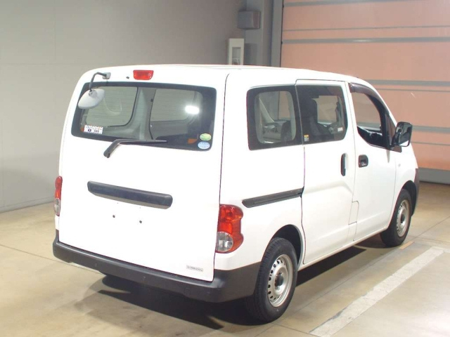 NISSAN NV200 2015