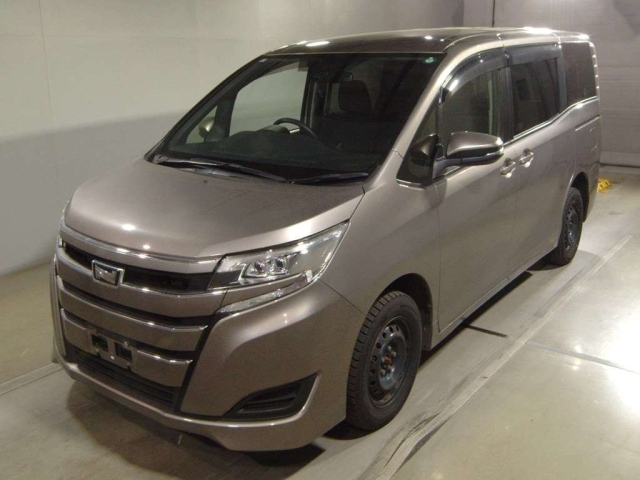 TOYOTA NOAH 2019