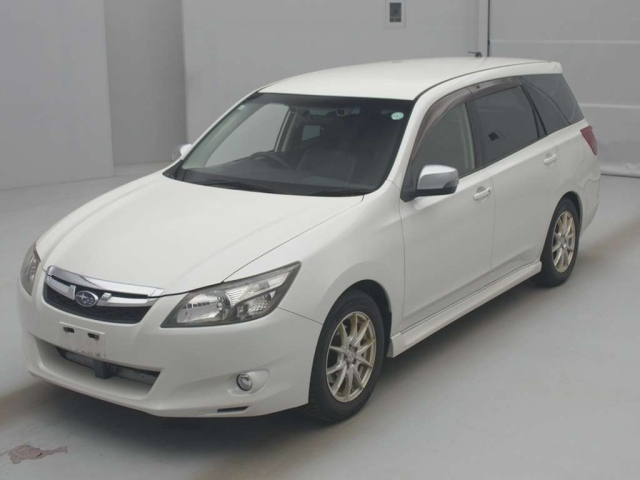 SUBARU EXIGA 2013