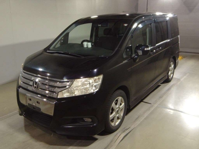 HONDA STEP WAGON 2010