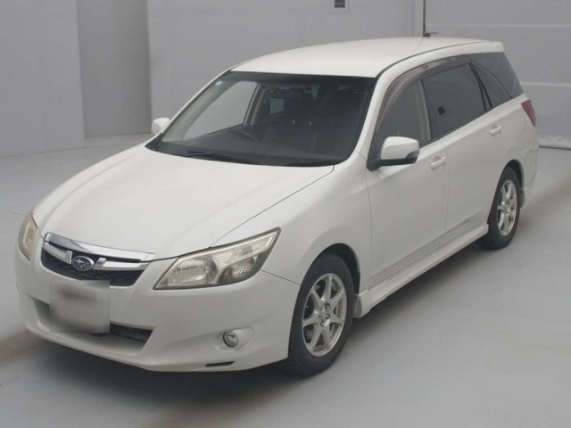SUBARU EXIGA 2013