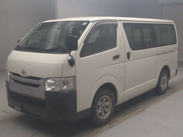 TOYOTA REGIUS ACE VAN
