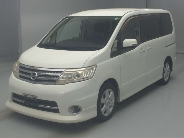 NISSAN SERENA 2010