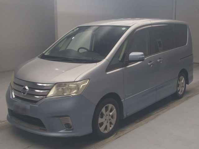 NISSAN SERENA 2013