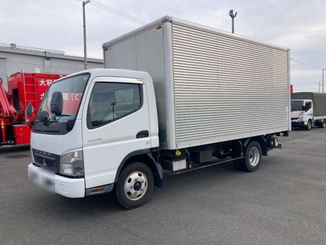 MITSUBISHI CANTER 2010