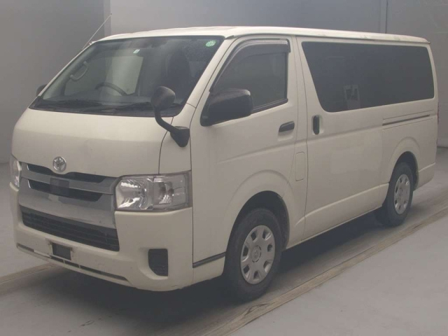 TOYOTA REGIUS ACE VAN