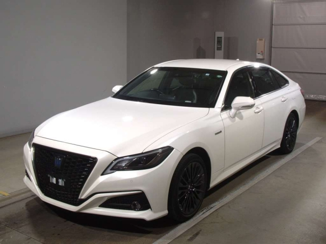 TOYOTA CROWN 2020