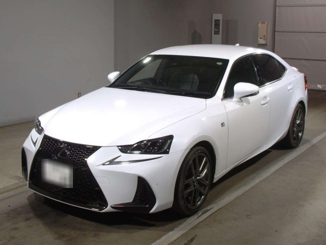 LEXUS IS 2018