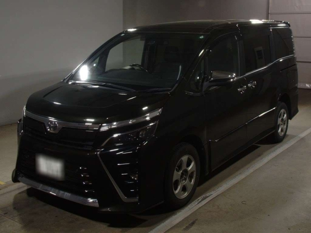 TOYOTA VOXY 2020