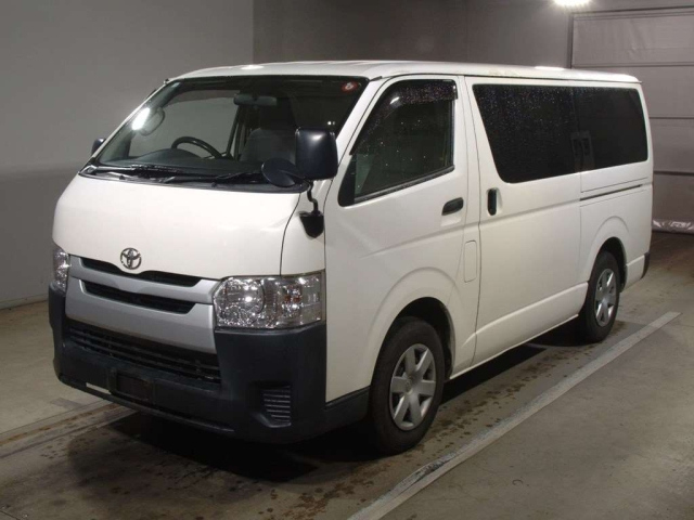 TOYOTA REGIUS ACE VAN 2018