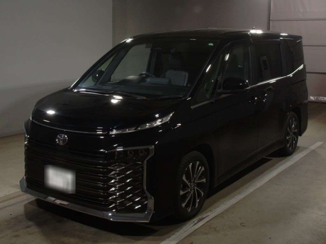 TOYOTA VOXY 2024
