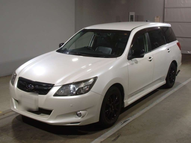 SUBARU EXIGA 2013
