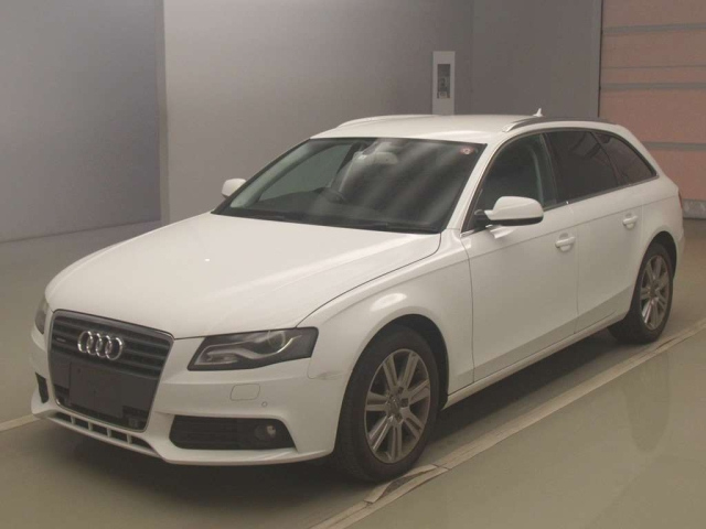 AUDI A4 2010