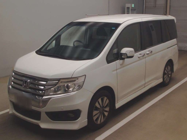 HONDA STEP WAGON 2013