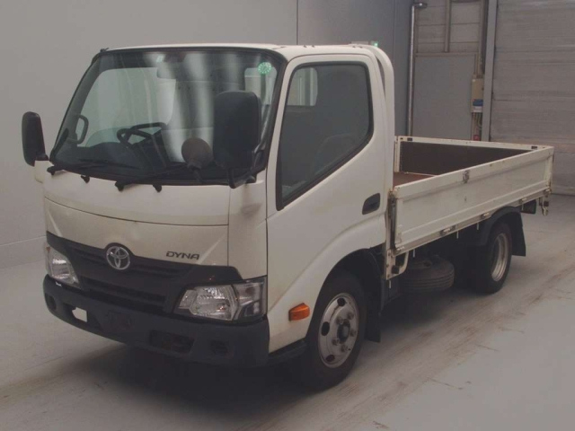 TOYOTA DYNA
