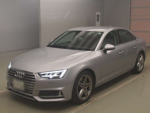 AUDI A4 2019